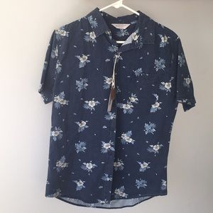 Cotton On Vintage Re-Mastered Short Sleeve shirt